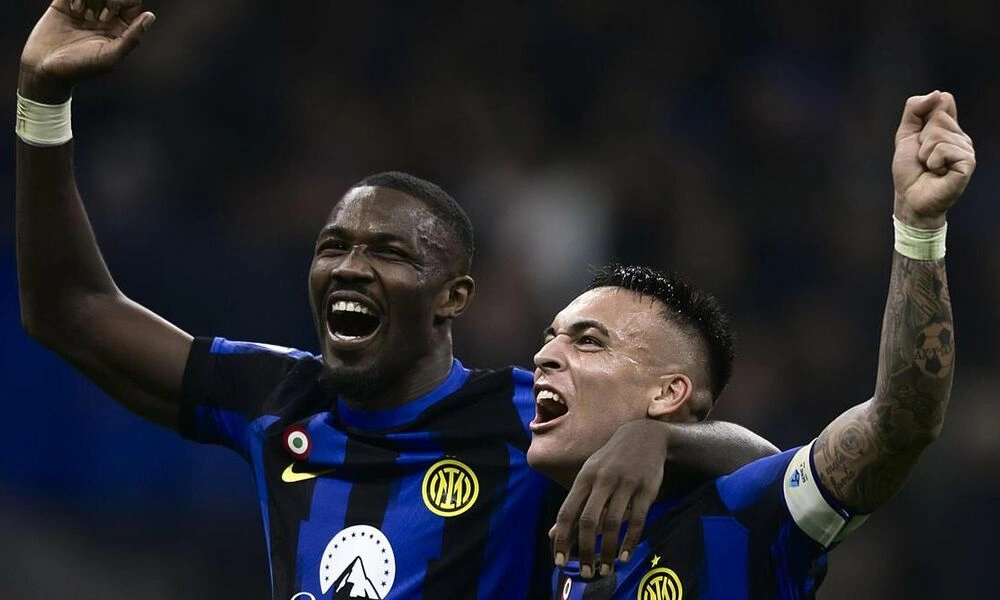 Football players celebrating